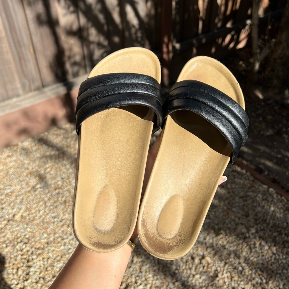 Beatrice Valenzuela Sandalia – Black